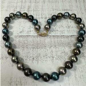 Multicolor Synthetic Knotted Pearls